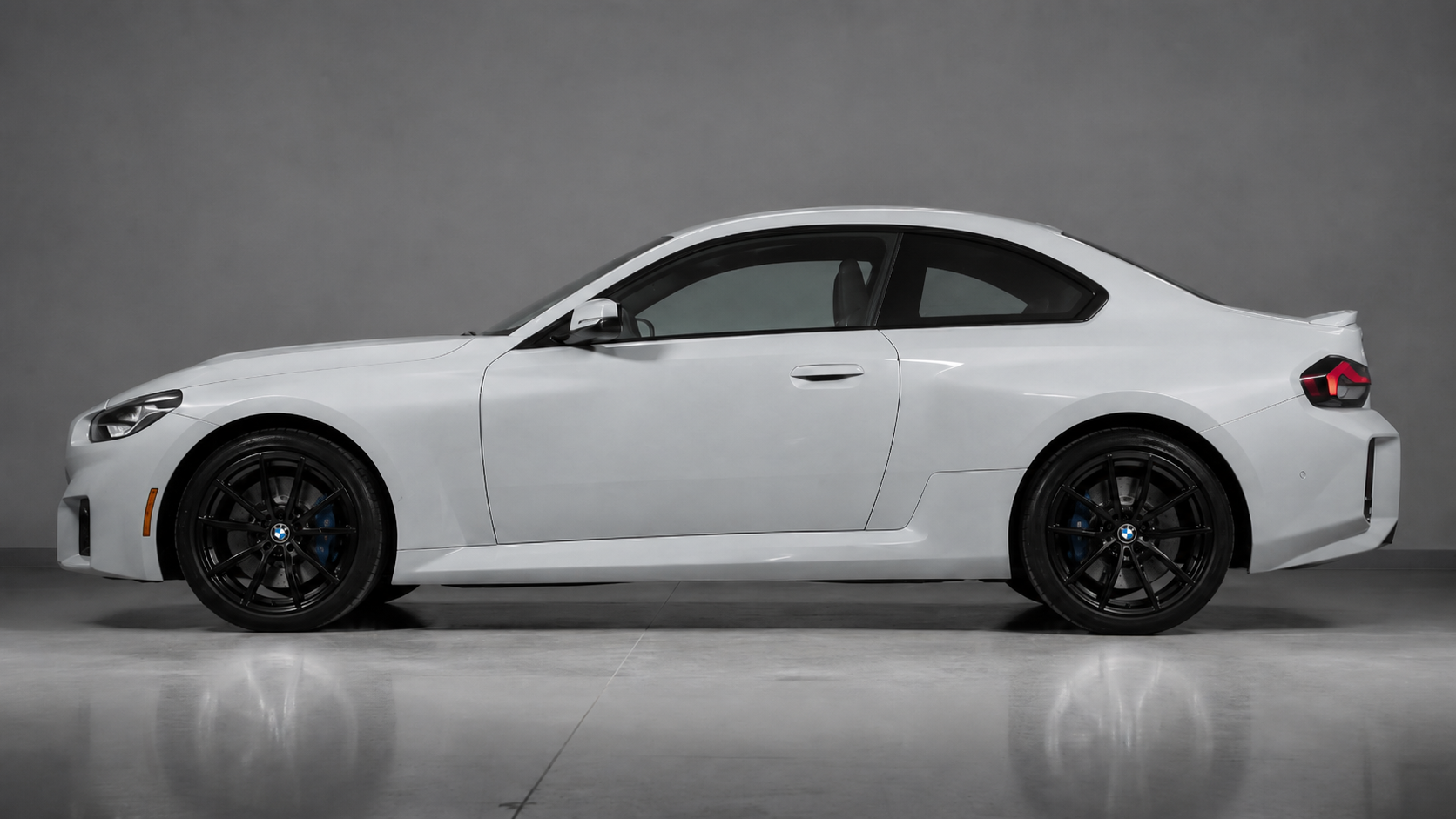 Gloss Black alloy wheel — full view